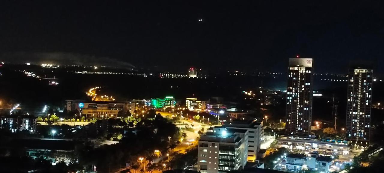 Cyberjaya Cybersqure Peace Home Exteriör bild